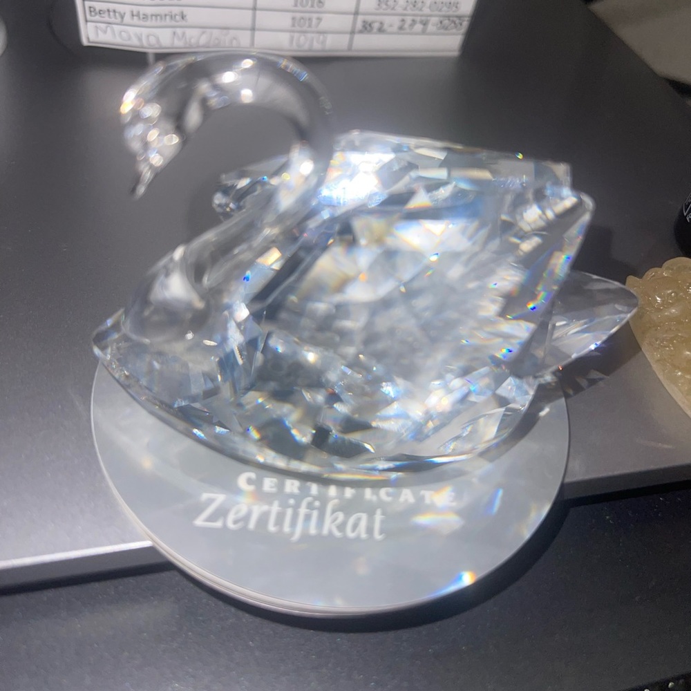 Swarovski crystal Swan